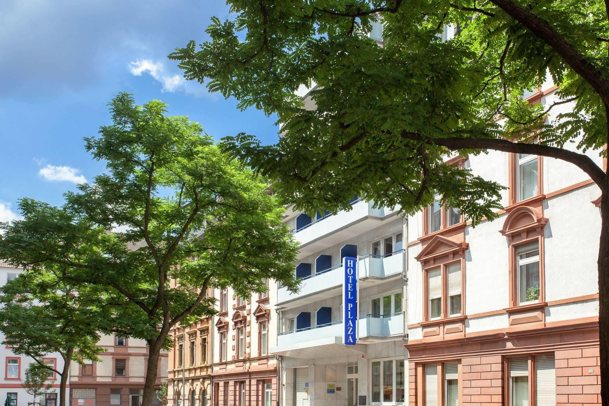 Hotel Plaza Frankfurt am Main Bagian luar foto